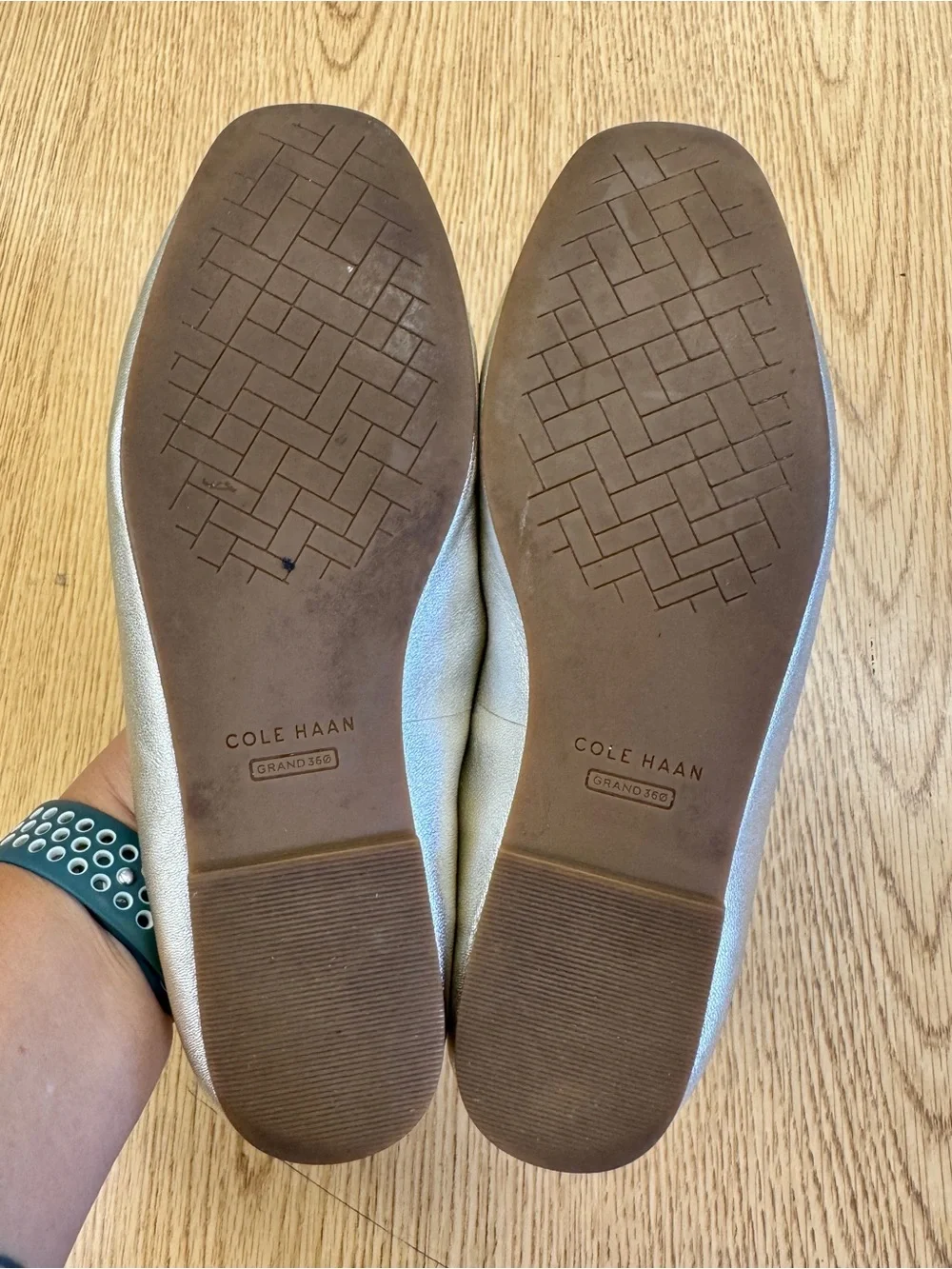 Cole Haan Yara Metallic Gold Soft Leather Ballet Flats Bow Trim 8 Fall Coquette
